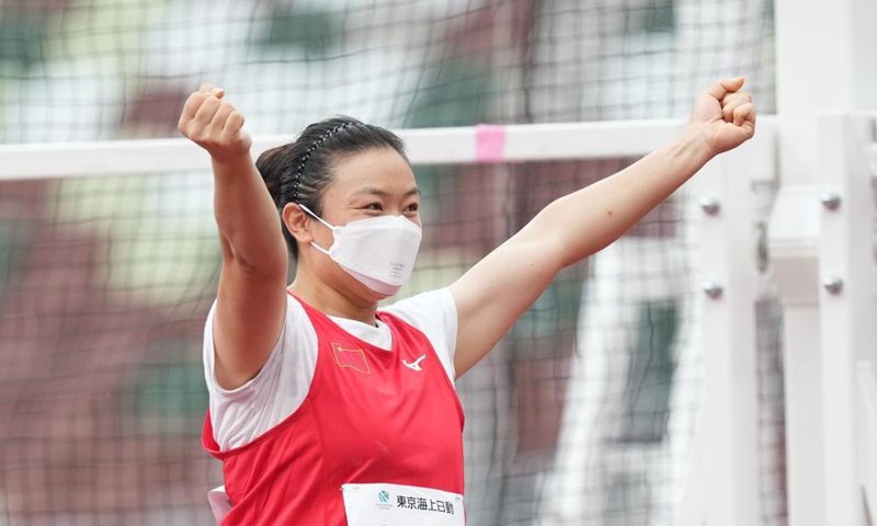 Yang Yue of China celebrates after the women's F64 class discus throw final at the Tokyo 2020 Paralympic Games in Tokyo, Japan, Aug. 29, 2021. (Xinhua/Cai Yang)

