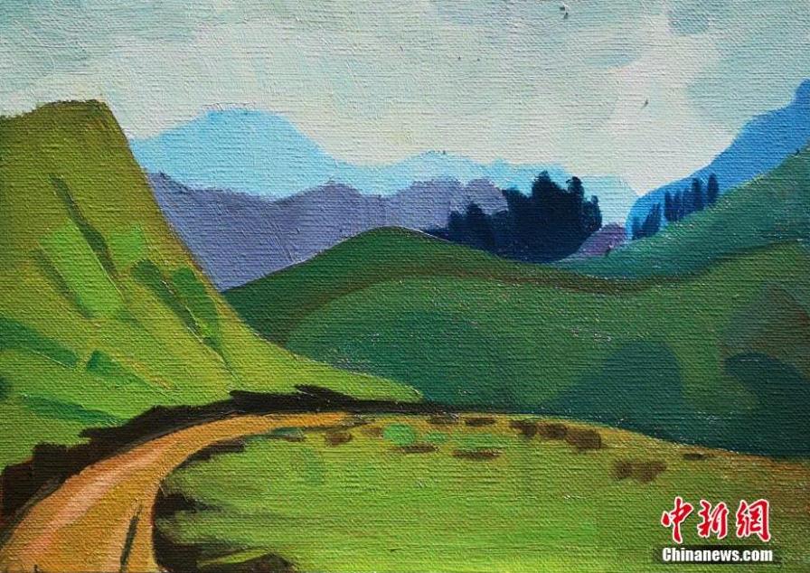 Photo shows the oil paintings created by Ma Tiankuan and his students, Jainca County, Huangnan Tibetan Autonomous Prefecture, Qinghai Province, on August 26, 2021. Ma is an associate professor of the Art Design Department at Xi'an Jiaotong University. He and his students have created charming oil painting artworks related to the local culture and landscape. (Photo provided to China News Service)