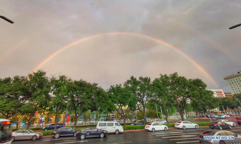 Cellphone photo taken on Aug. 26, 2021 shows a double rainbow appearing in the sky over Beijing, capital of China.Photo:Xinhua