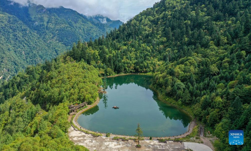 Aerial photo taken on Aug. 26, 2021 shows the scenery of Zedang Lake at Guan'egou national forest park in Dangchang County of Longnan City, northwest China's Gansu Province.Photo:Xinhua