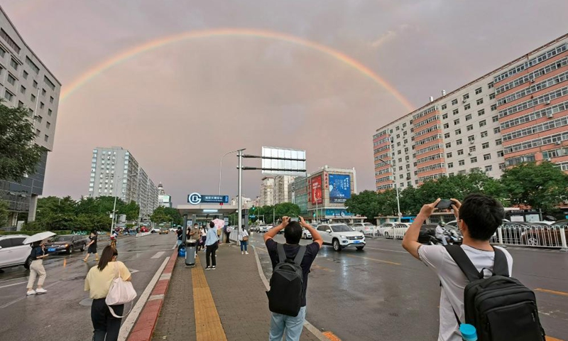 Cellphone photo taken on Aug. 26, 2021 shows a double rainbow appearing in the sky over Beijing, capital of China.Photo:Xinhua