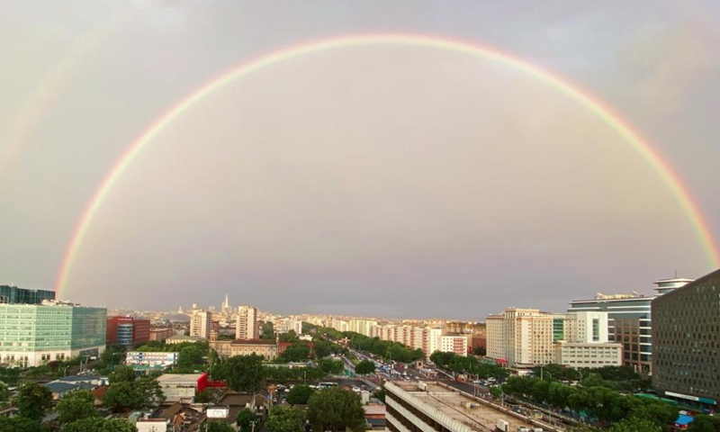 Cellphone photo taken on Aug. 26, 2021 shows a double rainbow appearing in the sky over Beijing, capital of China.Photo:Xinhua