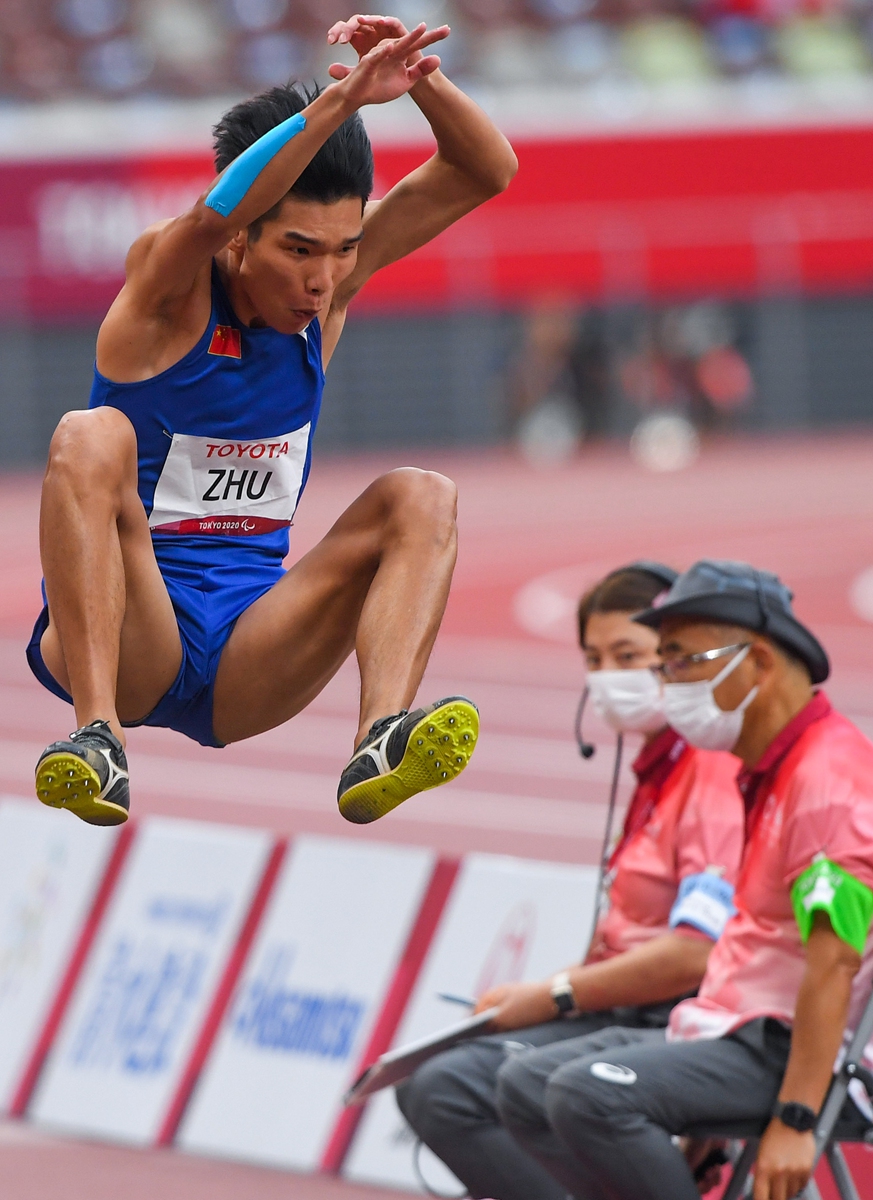 Zhu Dening competes in the men's long jump - T38 final on Wednesday in Tokyo, Japan. Photo: VCG
