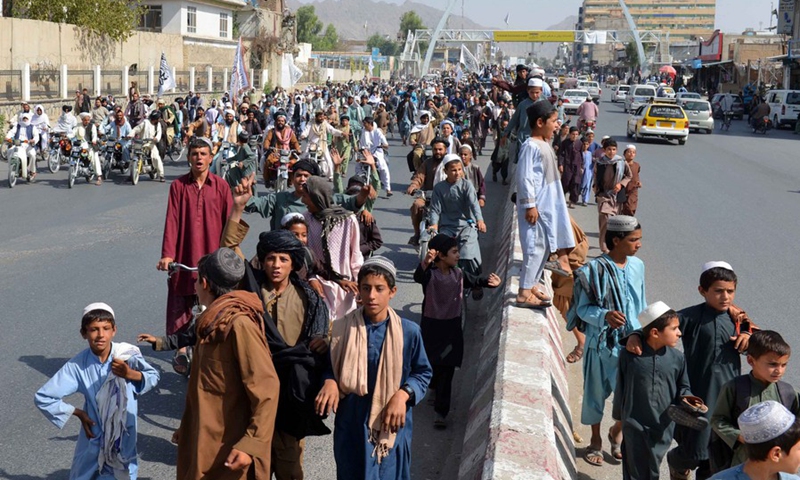 People are seen on a road in Kandahar city, southern Afghanistan, Aug. 31, 2021.(Photo: Xinhua)