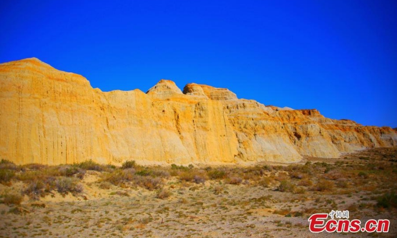 Photo taken on Sept. 5, 2021 shows the scenery of Devil City Scenic Spot in Fuhai County of Altay, Northwest China's Xinjiang Uygur Autonomous Region. The scenic spot is located in the east bank of Jili Lake, featuring Yardang landform and water landscape. Photo:CNSPhoto