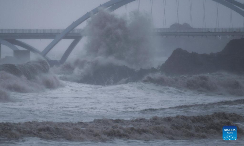 Photo taken on Sept. 13, 2021 shows high waves brought by Typhoon Chanthu near Dongsha scenic area of Zhoushan, east China's Zhejiang Province. East China's Zhejiang Province has upgraded its emergency response to Typhoon Chanthu to the highest level, closing schools as well as suspending air and rail services in several cities.Photo: Xinhua