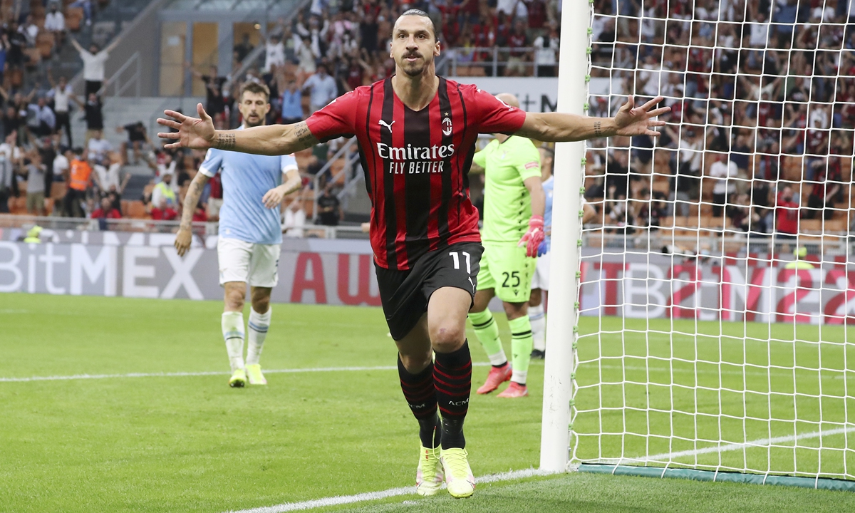Zlatan Ibrahimovic of AC Milan celebrates after scoring against Lazio on Sunday in Milan, Italy. Photo: VCG