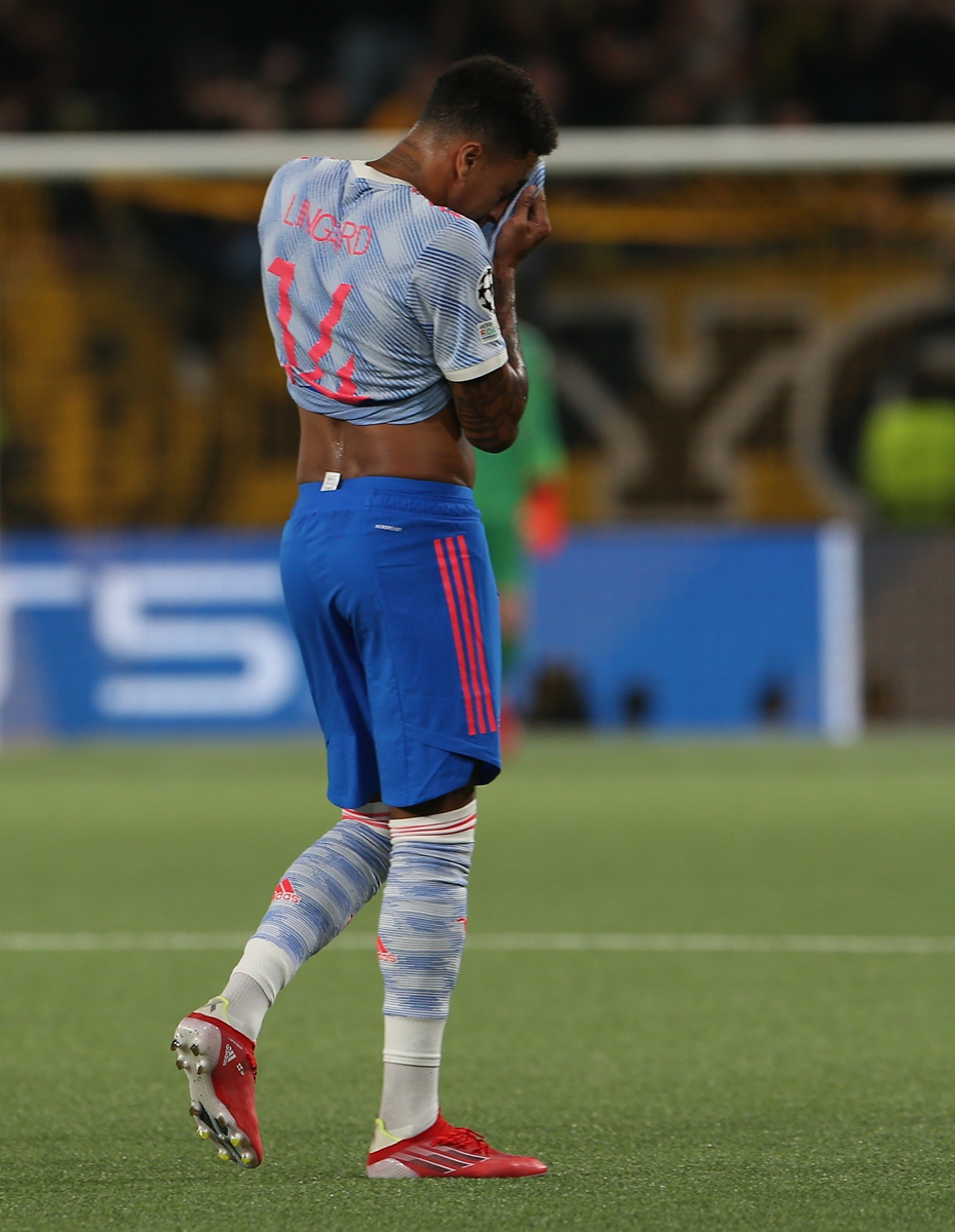 Jesse Lingard of Manchester United reacts to conceding a goal on Tuesday in Bern, Switzerland.  Photo: VCG