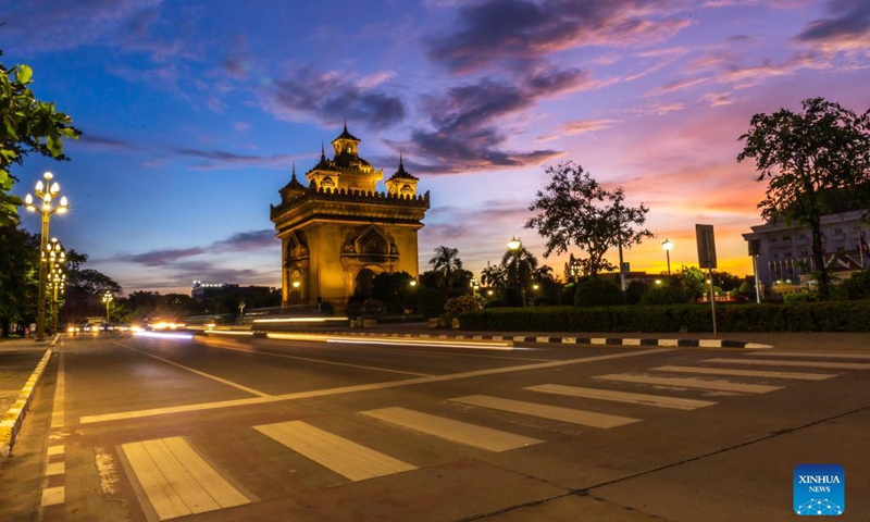 Photo taken on Sept. 12, 2021 shows a view of a street near Patuxay monument park before the overnight curfew imposes in Vientiane, Laos. The Lao government has extended the current nationwide lockdown to Sept. 30 to contain the spread of COVID-19.Photo: Xinhua 