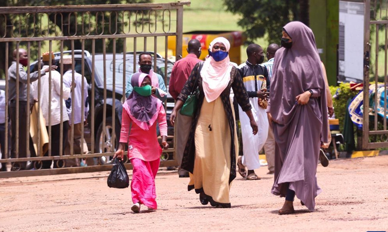 People arrive at the Uganda National Mosque in Kampala, Uganda, Sept. 24, 2021.Photo:Xinhua