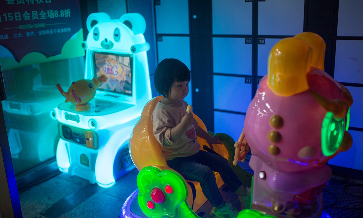 Une arcade pour les enfants d'âge préscolaire est vue en vedette avec le thème de 