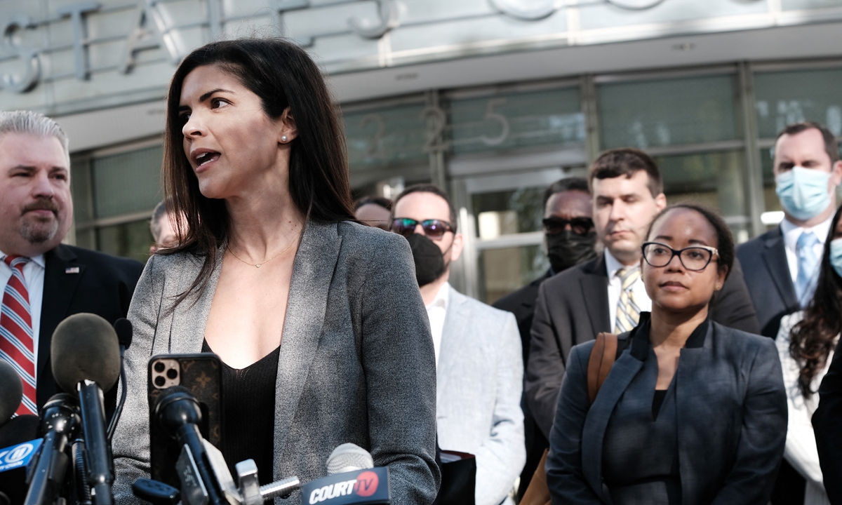 Gloria Allred, a lawyer for several of R. Kelly's accusers in the case against the R&B star, speaks to the media on Monday in New York City. Jacquelyn Kasulis, the acting US Attorney in Brooklyn in the case against R&B star R. Kelly, speaks to the media on Monday in New York City. Photos: AFP