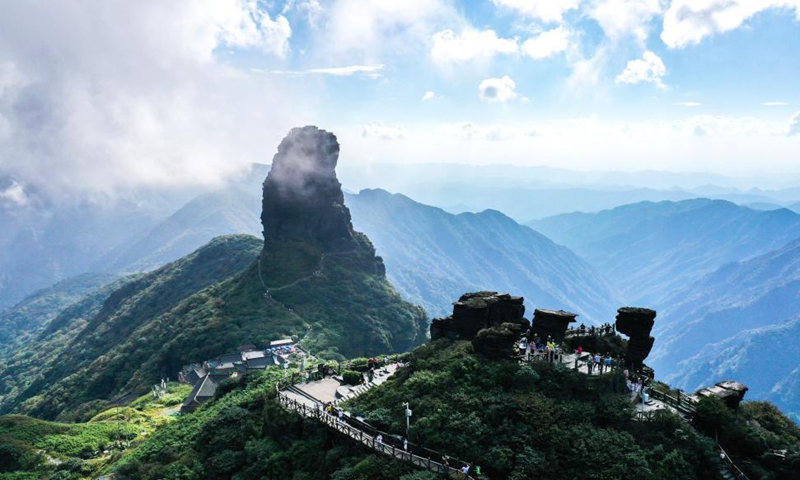 Aerial photo taken on Sept. 27, 2021 shows a view of Mount Fanjing in Tongren City, southwest China's Guizhou Province. Boasting rich natural resources and high vegetation coverage, Mount Fanjing was listed as a UNESCO World Natural Heritage Site in 2018.Photo:Xinhua