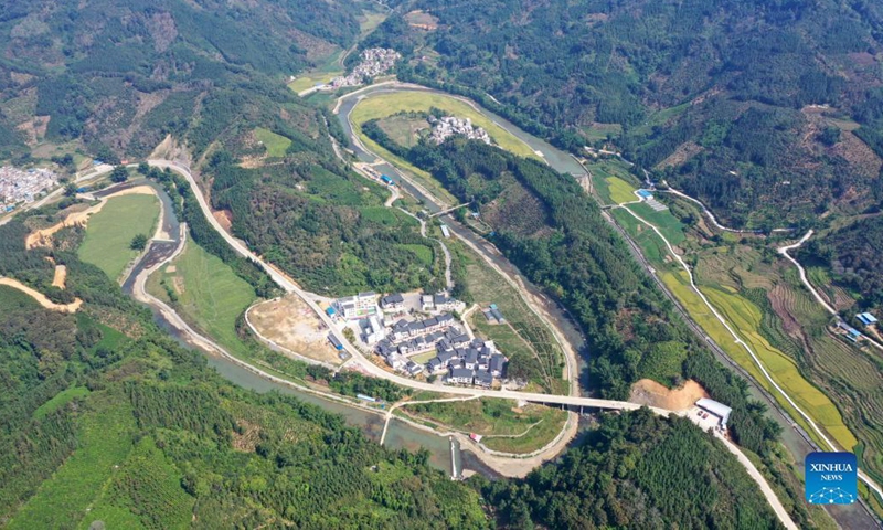 Aerial photo taken on Oct. 1, 2021 shows the countryside scenery of Baini Village of Xinhua Township in Leye County, south China's Guangxi Zhuang Autonomous Region.(Photo: Xinhua)