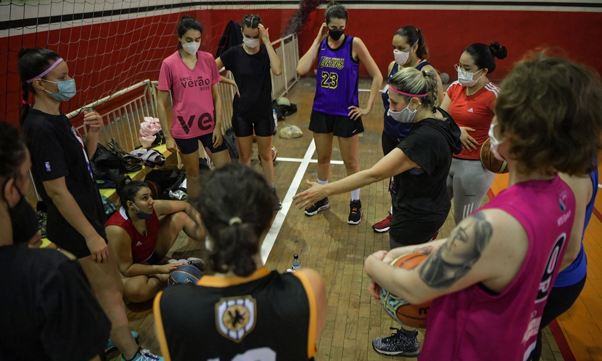 Fulaninha's amateur basketball team players are seen during a training session in Sao Paulo, Brazil, on October 6. Photo: AFP