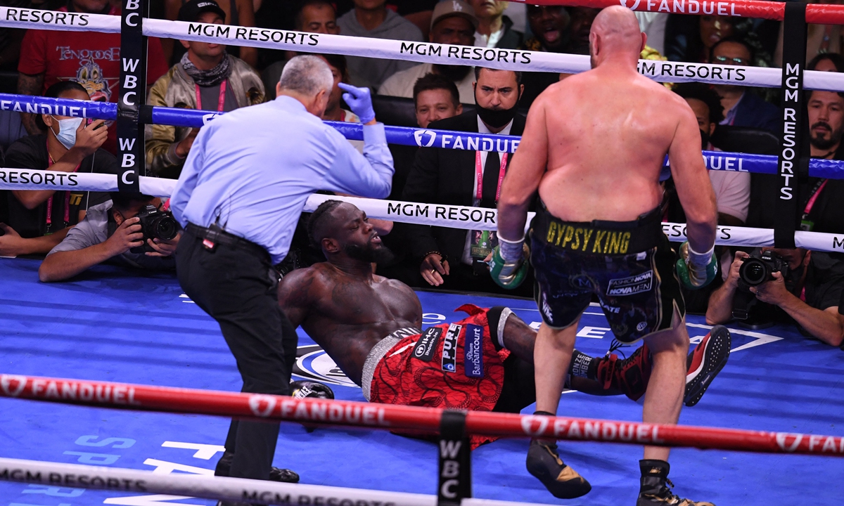 Tyson Fury (in black shorts) fights Deontay Wilder on October 9 in Las Vegas, Nevada. Photo: AFP