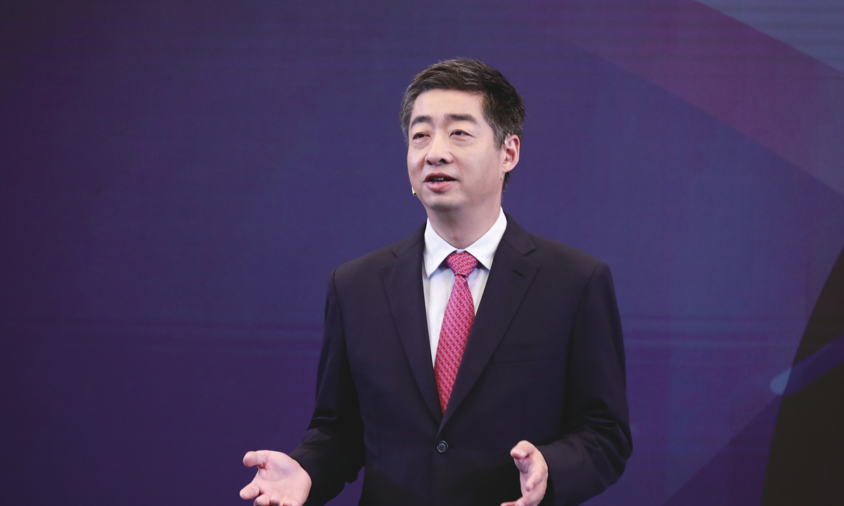 Ken Hu speaks on 5G development at MBBF 2021 Photo: Courtesy of Huawei