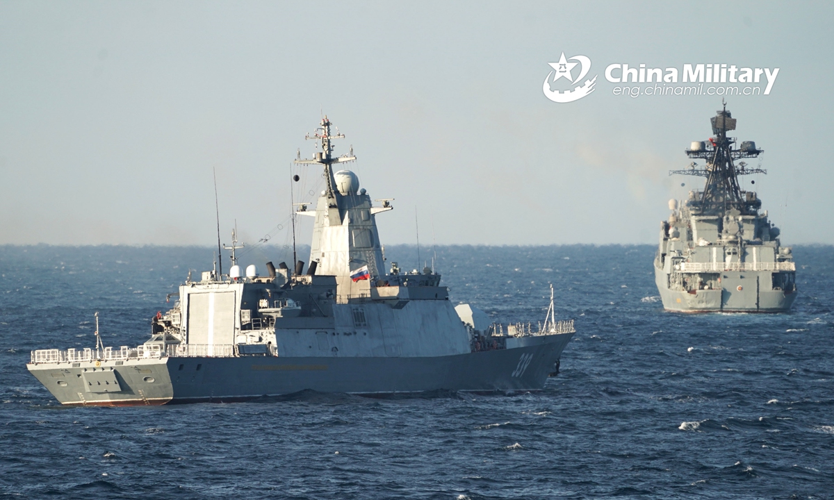 Chinese and Russian warships transit simulated mined sea area during the naval exercise Joint Sea-2021 on the morning of October 15. The China-Russia joint naval exercise kicked off in waters near Russia's Peter the Great Bay on the afternoon of October 14, which focused on such training subjects as communications, mine countermeasures, air defense, live-fire shooting at maritime targets, joint maneuvering and joint anti-submarine missions.Photo:Xinhua