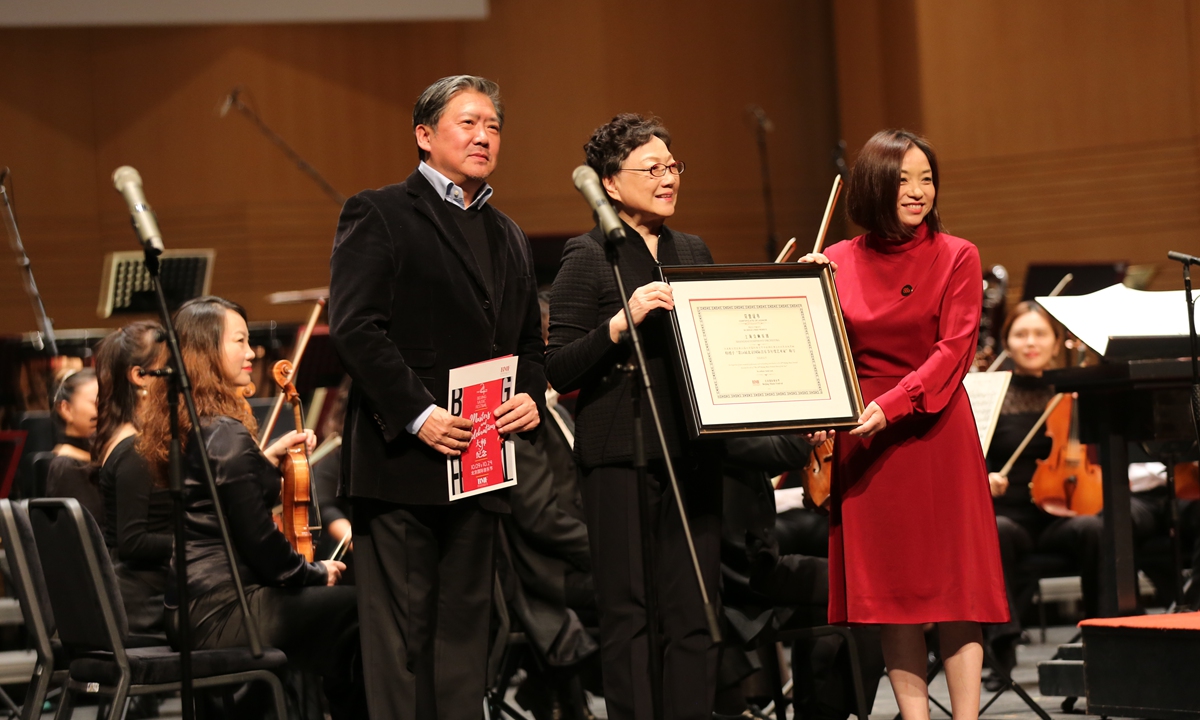 The Shanghai Symphony Orchestra is awarded as Artist of the Year at the Beijing International Music Festival.