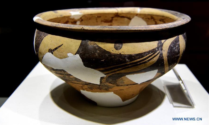 Photo shows an earthenware bowl in Yangshao Culture Museum in Yangshao Village, Mianchi County, central China's Henan Province, April 10, 2020. Yangshao Culture Museum displays prehistoric culture exhibits. File Photo:Xinhua