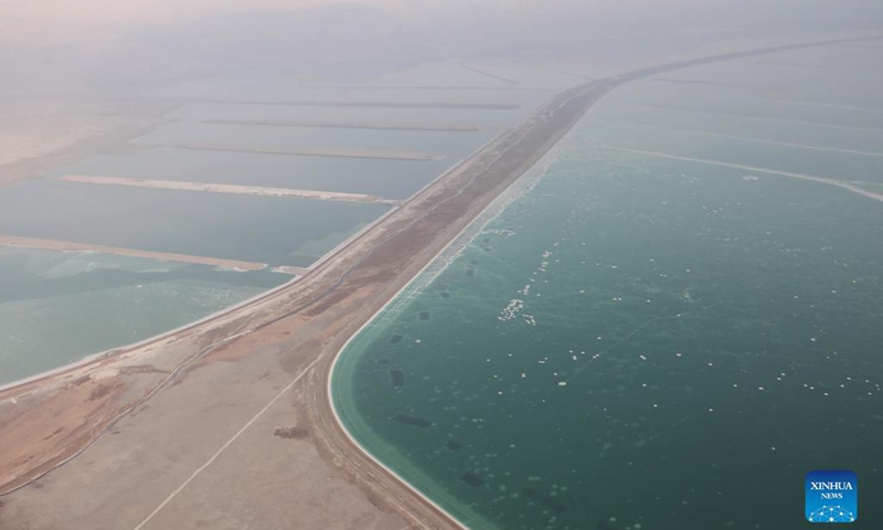 Aerial photo taken on Oct.15, 2021 shows the shores of the southern part of the Dead Sea near Masada National Park, Israel. (Photo: Xinhua)