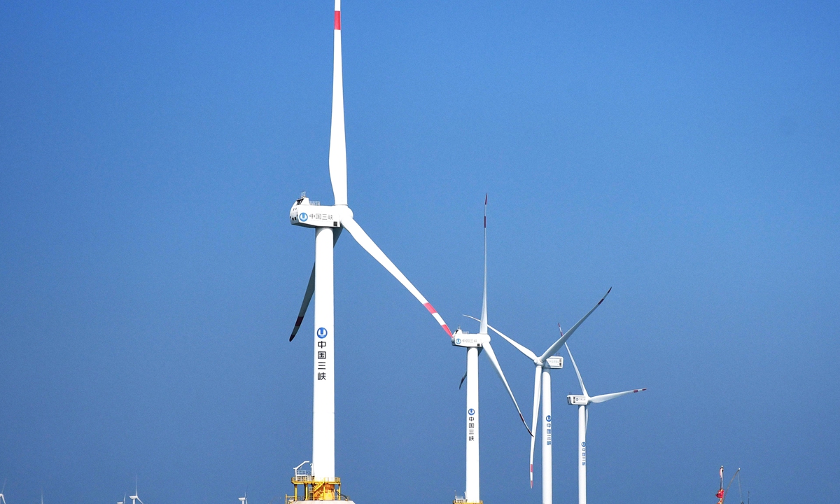 A file photo shows an offshore wind farm in Fuqing, East China's Fujian Province. An official from the National Development and Reform Commission said from January to September, the growth of the nation's industrial power generation above designated size was 10.7 percent year-on-year, with an increase of 11.6 percent over the same period in 2019. Photo: cnsphoto