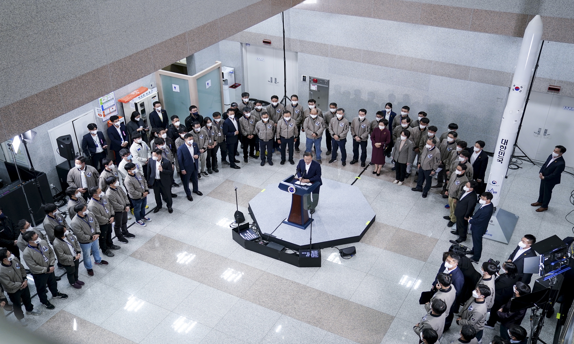 South Korean President Moon Jae-in announces on October 21 that the country failed to put a satellite into orbit after the first launch of its domestically developed three-stage Nuri rocket. Photo: VCG
