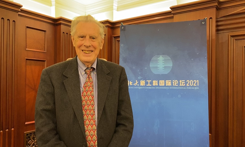 John Hopcroft, a Turing Award winner and the IBM Professor of Engineering and Applied Mathematics in Computer Science at Cornell University, attends the first Peking University Emerging Engineering International Forum in Beijing on Saturday. Photo: Zhang Dan/GT
