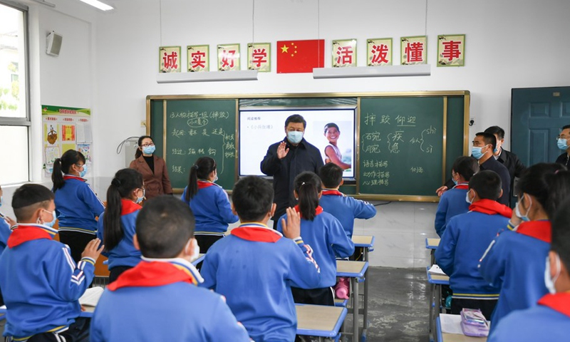 Xi Jinping inspects a primary school of Laoxian Township, Pingli County of the city of Ankang, northwest China's Shaanxi Province, April 21, 2020.Photo:Xinhua