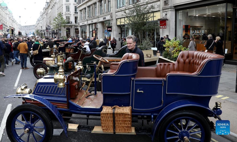 People tour the annual Regent Street Motor Show in London, Britain, Nov. 6, 2021.Photo:Xinhua