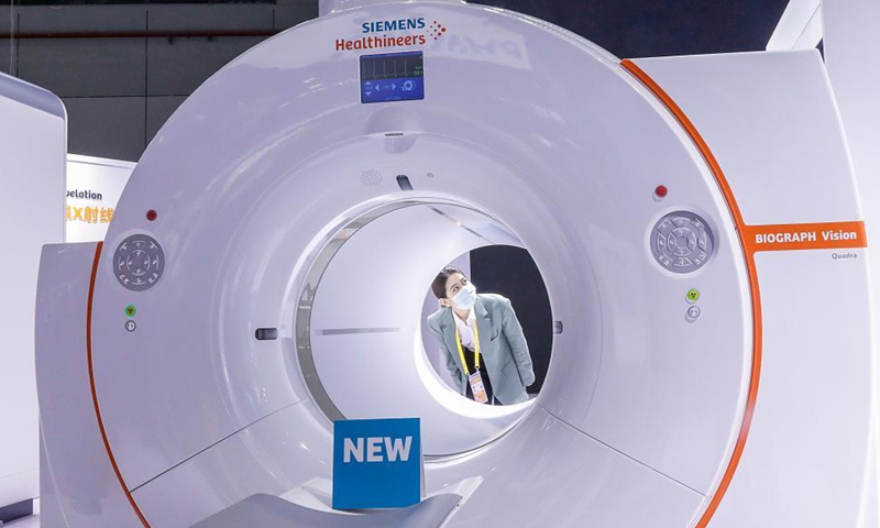 Photo taken on Nov. 6, 2021 shows a Siemens PET/CT device at the Medical Equipment and Healthcare Products Exhibition Area of the 4th China International Import Expo (CIIE) in east China's Shanghai.Photo:Xinhua