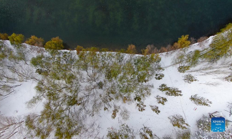 Aerial photo taken on Nov. 11, 2021 shows the snow scenery along the Hunhe River in Shenyang, northeast China's Liaoning Province. Photo: Xinhua