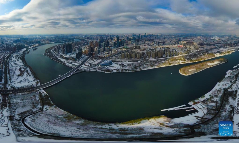 Aerial photo taken on Nov. 11, 2021 shows the snow scenery along the Hunhe River in Shenyang, northeast China's Liaoning Province. Photo: Xinhua