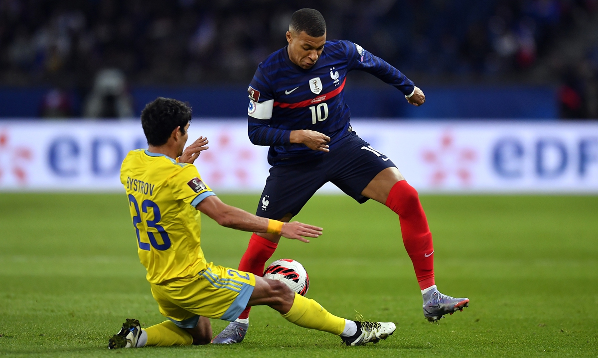 Kylian Mbappe (No.10) of France runs with the ball during the match against Kazakhstan on Saturday in Paris, France. Photo: VCG