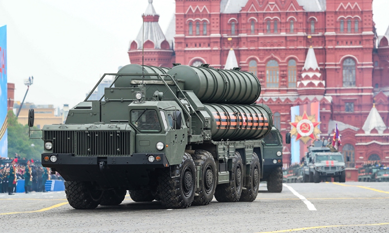 Russian S-400 Triumf surface-to-air missile system is seen on the Red Square for the Victory Day parade in Moscow, Russia, May 9, 2019. Photo: Xinhua