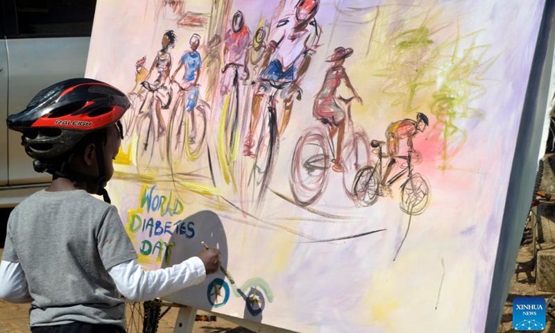 A child draws during an awareness campaign event for diabetes disease on the World Diabetes Day in Kampala, Uganda, Nov. 14, 2021.Photo:Xinhua