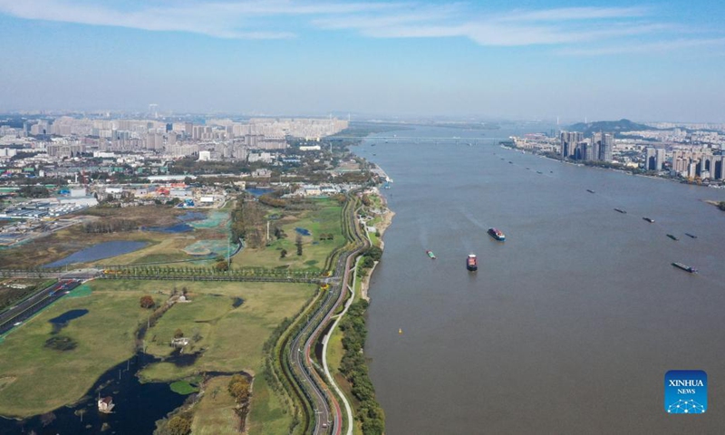 In recent years, Jiangsu Province in east China has promoted the restoration of the Yangtze River ecological environment with green development. Local authorities have dismantled illegal docks, shut down polluting enterprises and facilitated ecological  wetlands on both sides of the river. Many years of tree planting and wetland protection along the river in Jiangsu have paid off. Photo: Xinhua