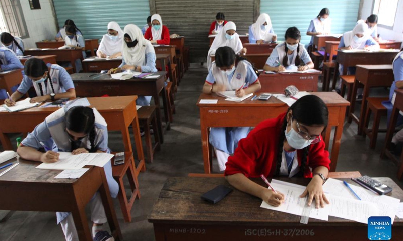 Students take an exam at a center in Dhaka, Bangladesh, Nov. 14, 2021.Photo:Xinhua