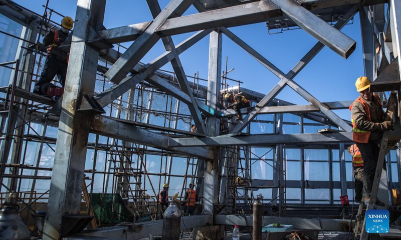 Photo taken on Nov. 15, 2021 shows the construction site of Greenland Center in Wuhan, central China's Hubei Province. Construction on Wuhan Greenland Center, a skyscraper project, has come to the final stage. Photo: Xinhua 