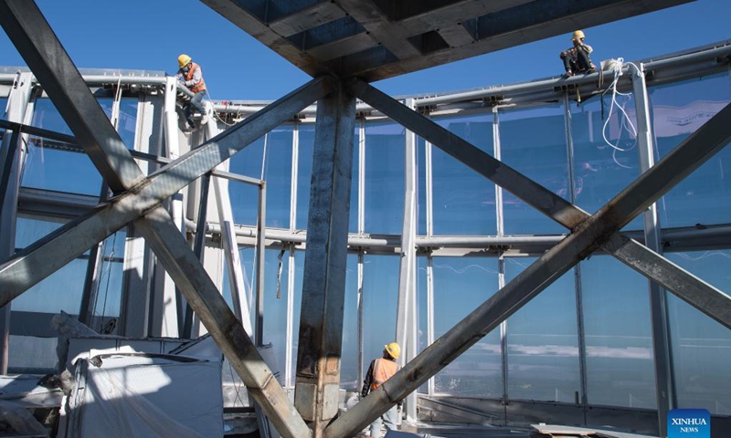 Photo taken on Nov. 15, 2021 shows the construction site of Greenland Center in Wuhan, central China's Hubei Province. Construction on Wuhan Greenland Center, a skyscraper project, has come to the final stage. Photo: Xinhua 