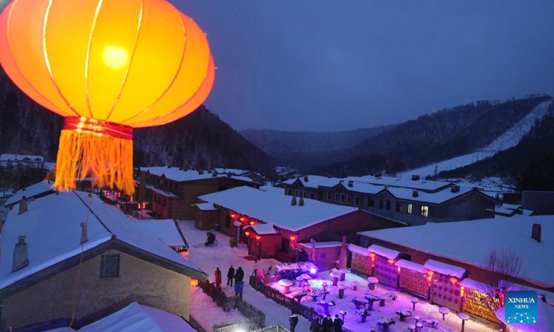 Photo shows a scene at Shuangfeng Forest Farm in northeast China's Heilongjiang Province, Nov 18, 2021. Shuangfeng Forest Farm, dubbed Snow Town of China, receives up to 180 days of snow every year, and the average annual snow thickness is 2.6 meters.Photo:Xinhua