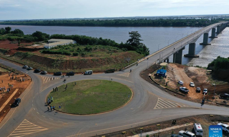 Aerial photo taken on Nov. 12, 2021 shows the eighth Cambodia-China Friendship Bridge in Cambodia. Spanning across the Mekong River and connecting Kampong Cham and Tboung Khmum provinces in southeastern Cambodia, the eighth Chinese-built friendship bridge has brought hope of development and ease of doing businesses to residents in both provinces.Photo: Xinhua 