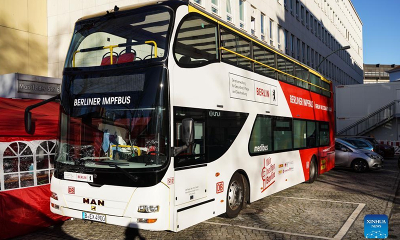 Photo taken on Nov. 22, 2021 shows a vaccination bus in Berlin, capital of Germany.Photo:Xinhua