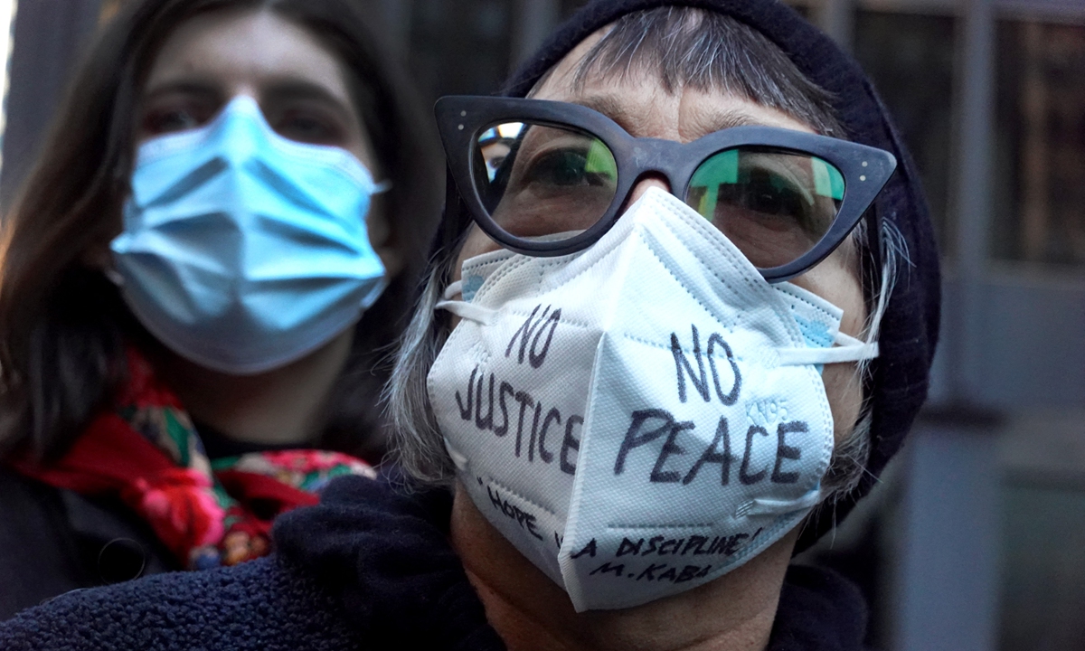 Activists attend a rally to protest the verdict in the Kyle Rittenhouse trial on November 20, 2021 in Chicago, Illinois. Photo: AFP