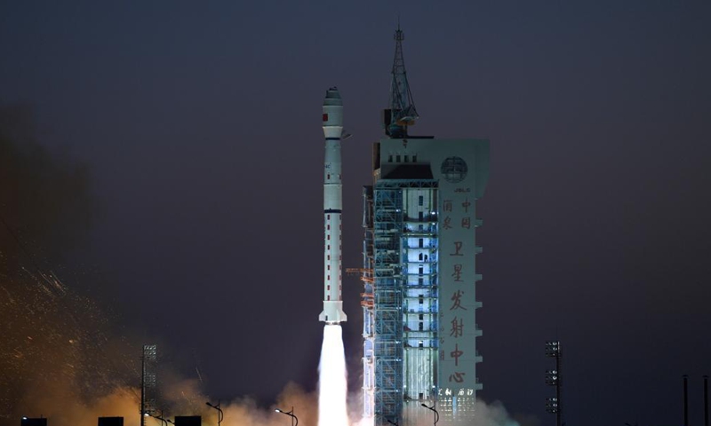 A Long March-4C rocket carrying the satellite Gaofen-3 02 blasts off from the Jiuquan Satellite Launch Center in northwest China, Nov. 23, 2021. The new Earth-observation satellite was launched at 7:45 a.m. (Beijing Time) and has entered the planned orbit successfully.Photo:Xinhua