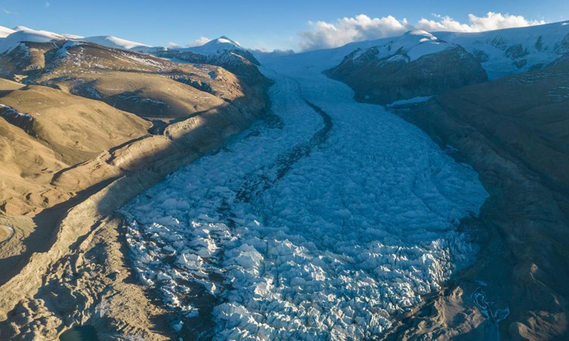 Aerial photo taken on Nov. 20, 2021 shows the Gangbug Glacier in the border area between Nagarze and Kangmar counties, southwest China's Tibet Autonomous Region.Photo:Xinhua
