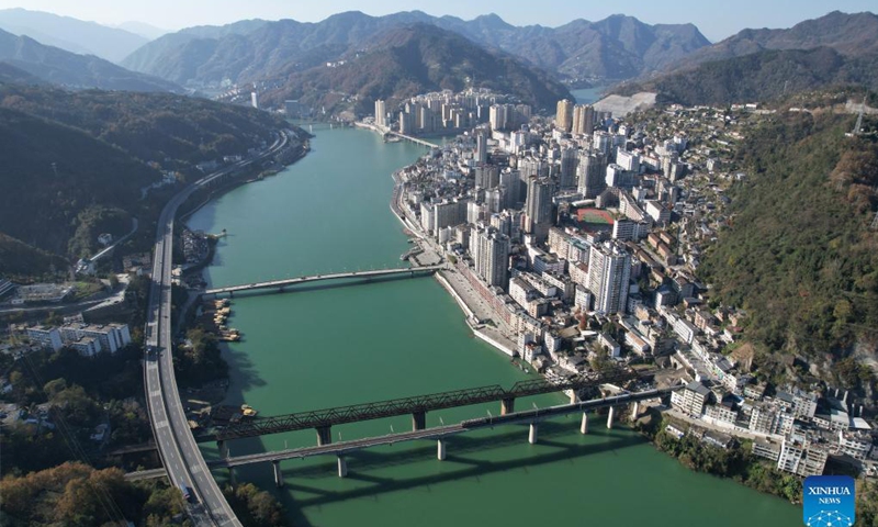 Aerial photo taken on Nov. 23, 2021 shows Ziyang County in Ankang City, northwest China's Shaanxi Province. Famous for its tea plantation, Ziyang County has been in recent years promoting rural tourism in a bid to help increase the incomes of local residents by combining its tourism with tea culture. Photo: Xinhua