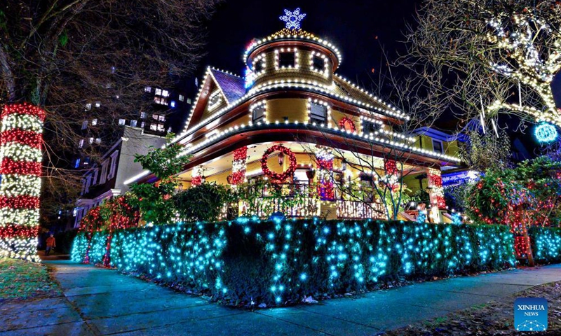 he Rand House, a heritage building, is illuminated with Christmas decorations in Vancouver, Canada, Nov. 26, 2021.Photo:Xinhua