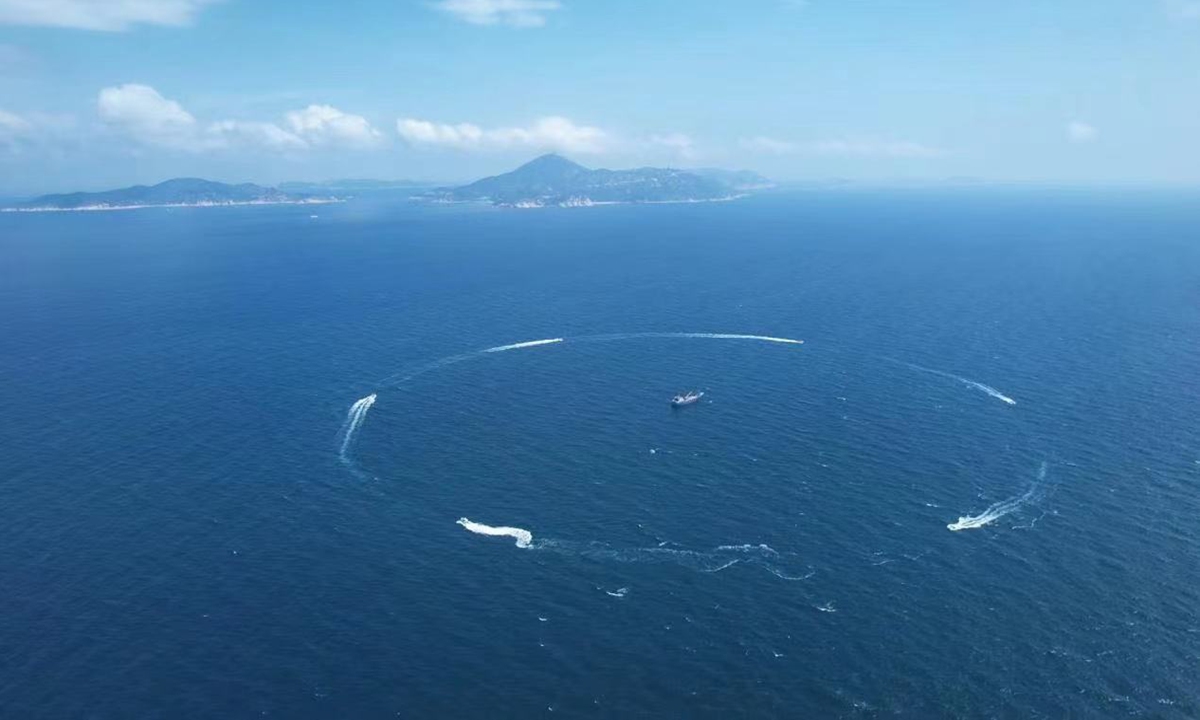Six high-speed unmanned vessels cruising and guarding Chinese sea territory in a highly dynamic, complex environment. Photo: Courtesy of Yunzhou Tech 