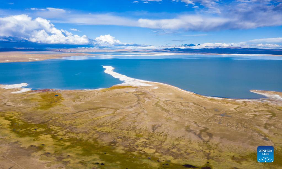 Photo taken on Sept. 25, 2021 shows the Qiangtang National Nature Reserve in southwest China's Tibet Autonomous Region. (Xinhua/Sun Ruibo)